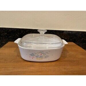 2 Quart Country Cornflower basket casserole with lid
